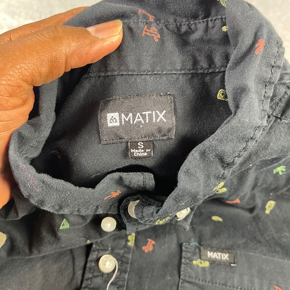 Matix Mens Small Black Short Sleeve Button Down Shirt Palm Tree Cactus Tequila - Picture 2 of 9